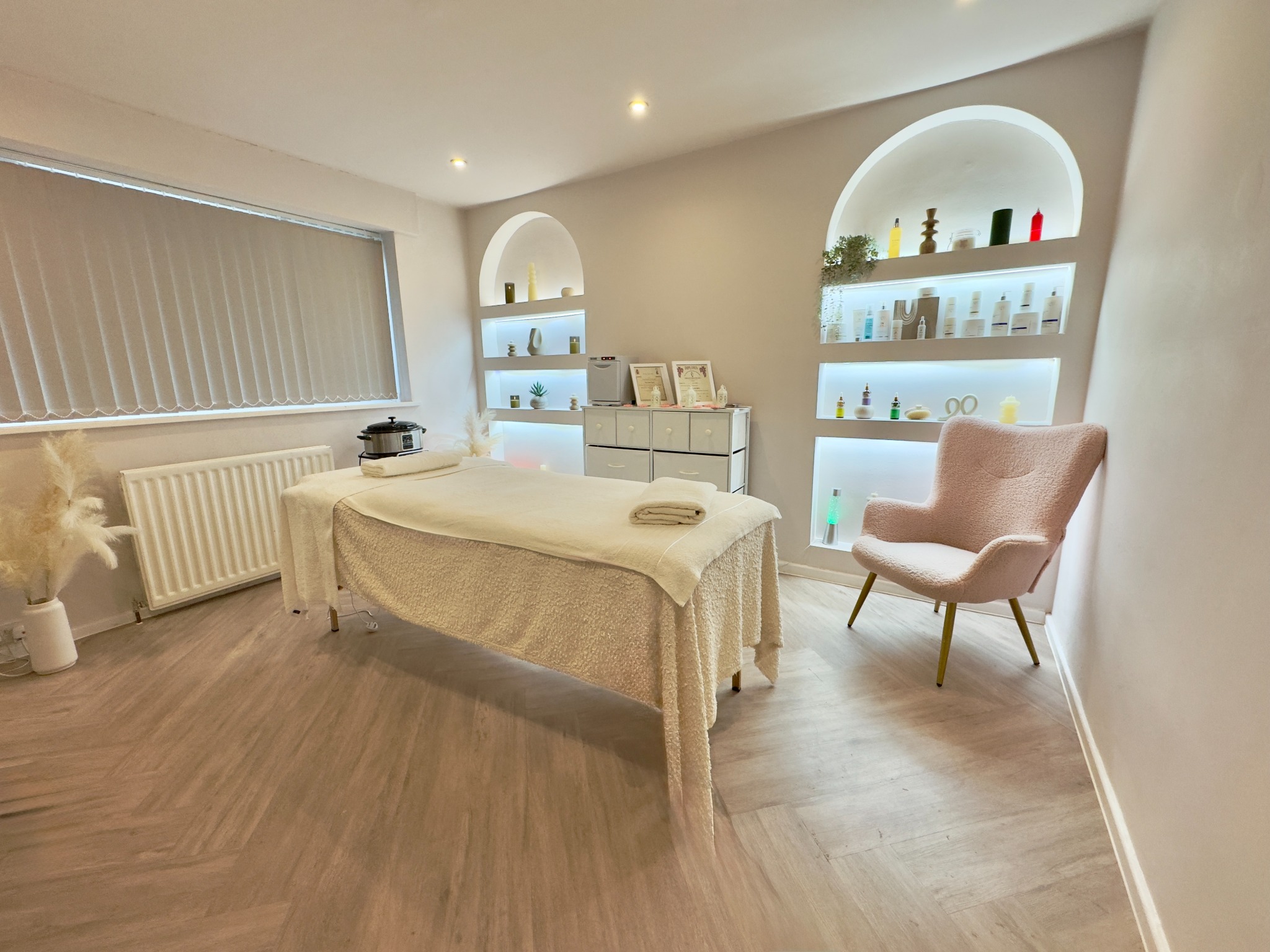 Royal Lily Retreat treatment room
